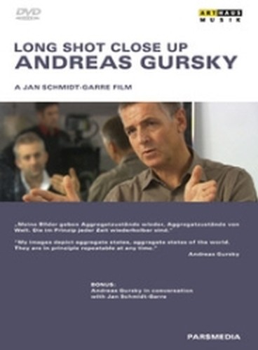 Andreas Gursky - Long Shot Close Up  VARI