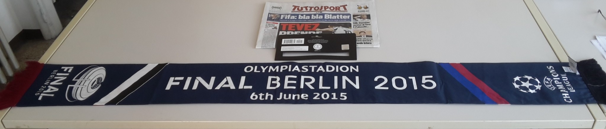 SCIARPA FINALE CHAMPION 6.6.2015 JUVENTUS-BARCELLONA CON TUTTOSPORT
