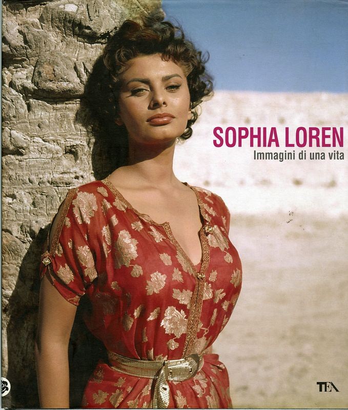 SOPHIA LOREN LE IMMAGINI DI UNA VIT