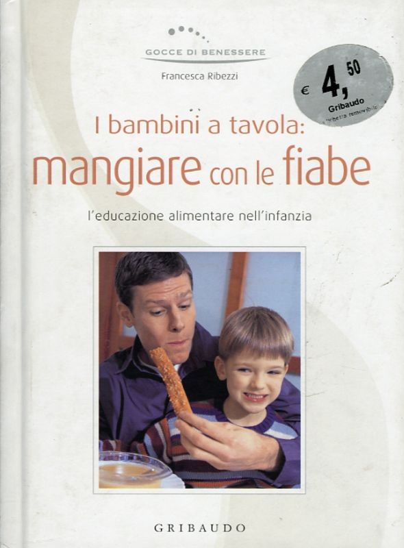 BAMBINI A TAVOLA MANGIARE CON LE FI