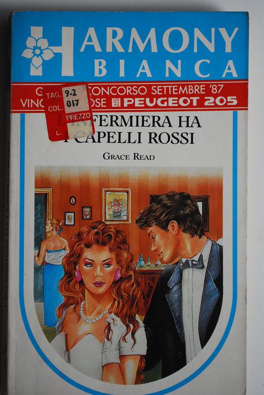 L'infermiera ha i capelli rossi