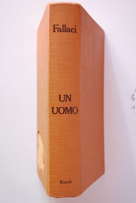 Un uomo 