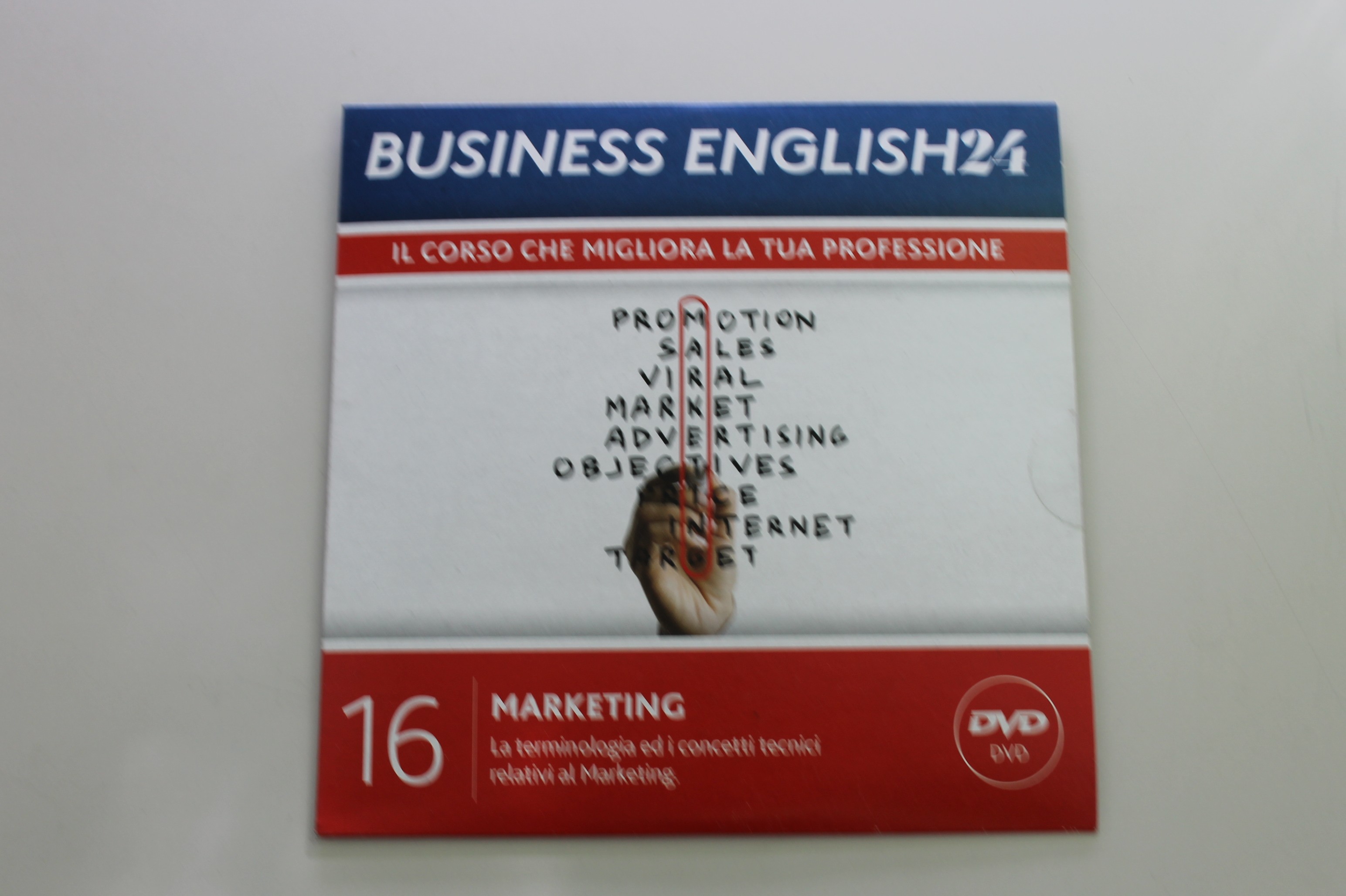 BUSINESS ENGLISH 24. IL SOLE 24 ORE.  INNOVATION. DVD USCITA 16
