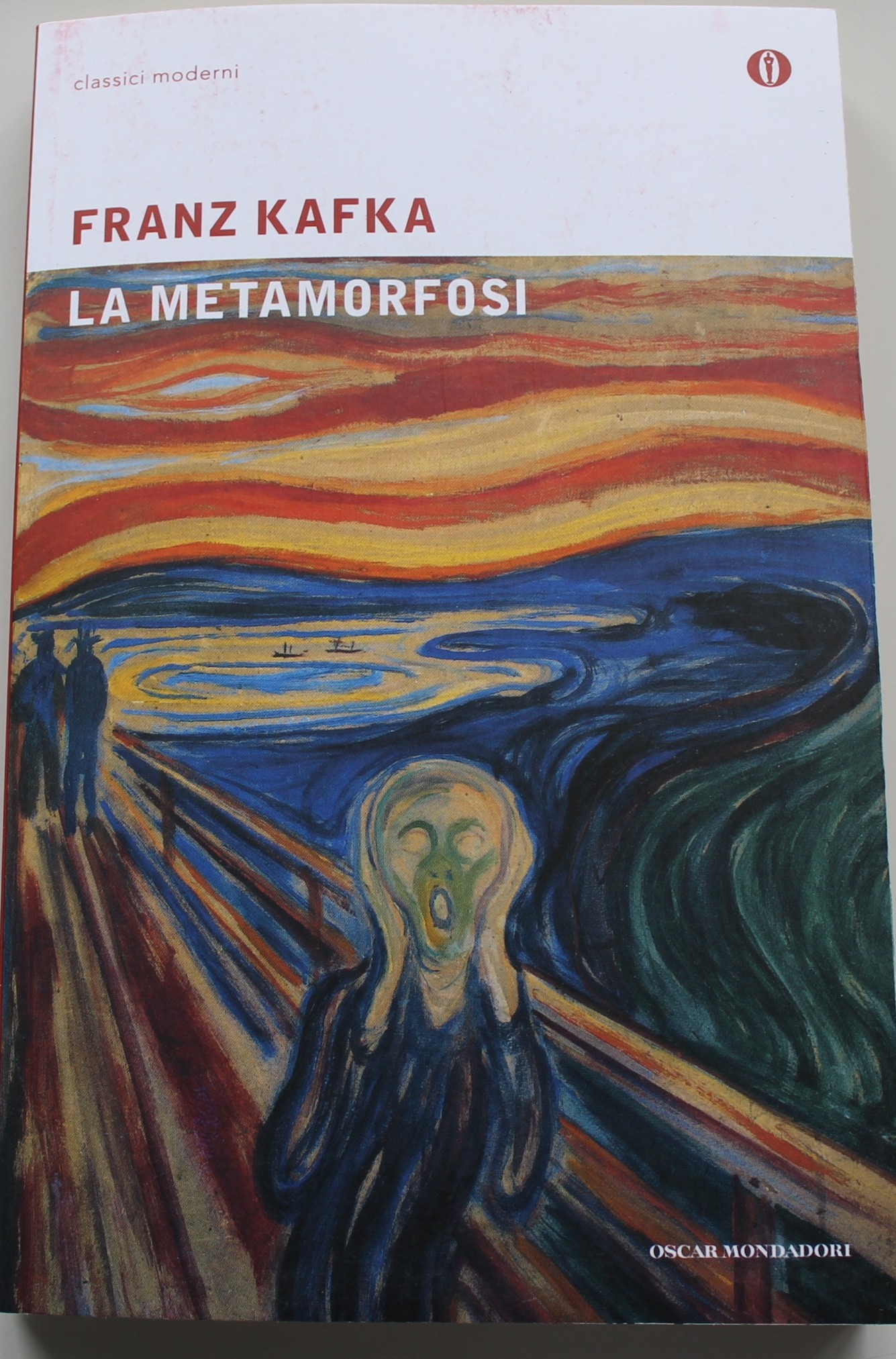 LA METAMORFOSI, FRANZ KAFKA, CLASSICI MODERNI, OSCAR MONDADORI