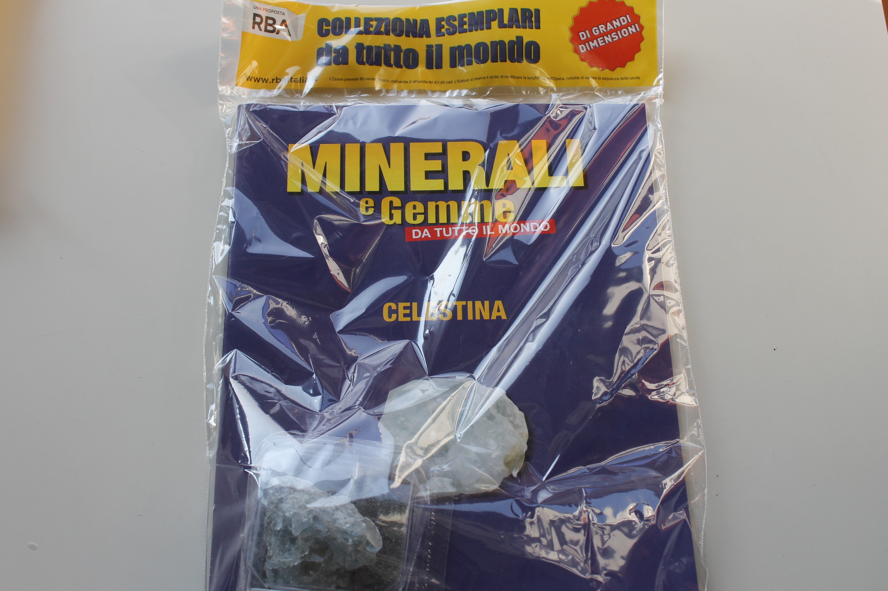 MINERALI E GEMME DA TUTTO IL MONDO. USCITA N. 10. CELESTINA