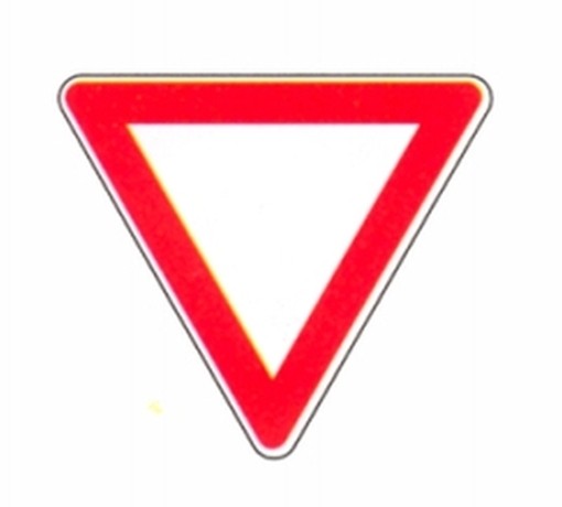 SEGNALI STRADALI FIG.36-106 DARE PRECEDENZA