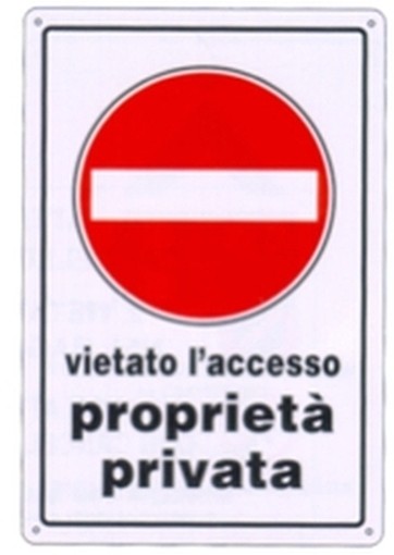PEZZI 10-SEGNALI PVC VIETO ACCESSO PROPRIETA' PRIVATA 30X20
