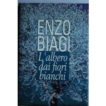 L'albero dai fiori Bianchi